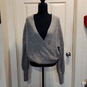 Max studio sweater